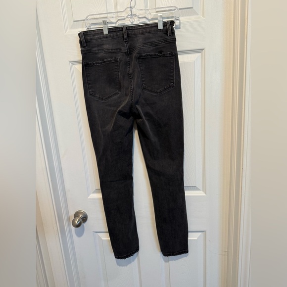 Vervet Black Distressed Denim Size 28. Ribcage button fly. - Picture 7 of 7